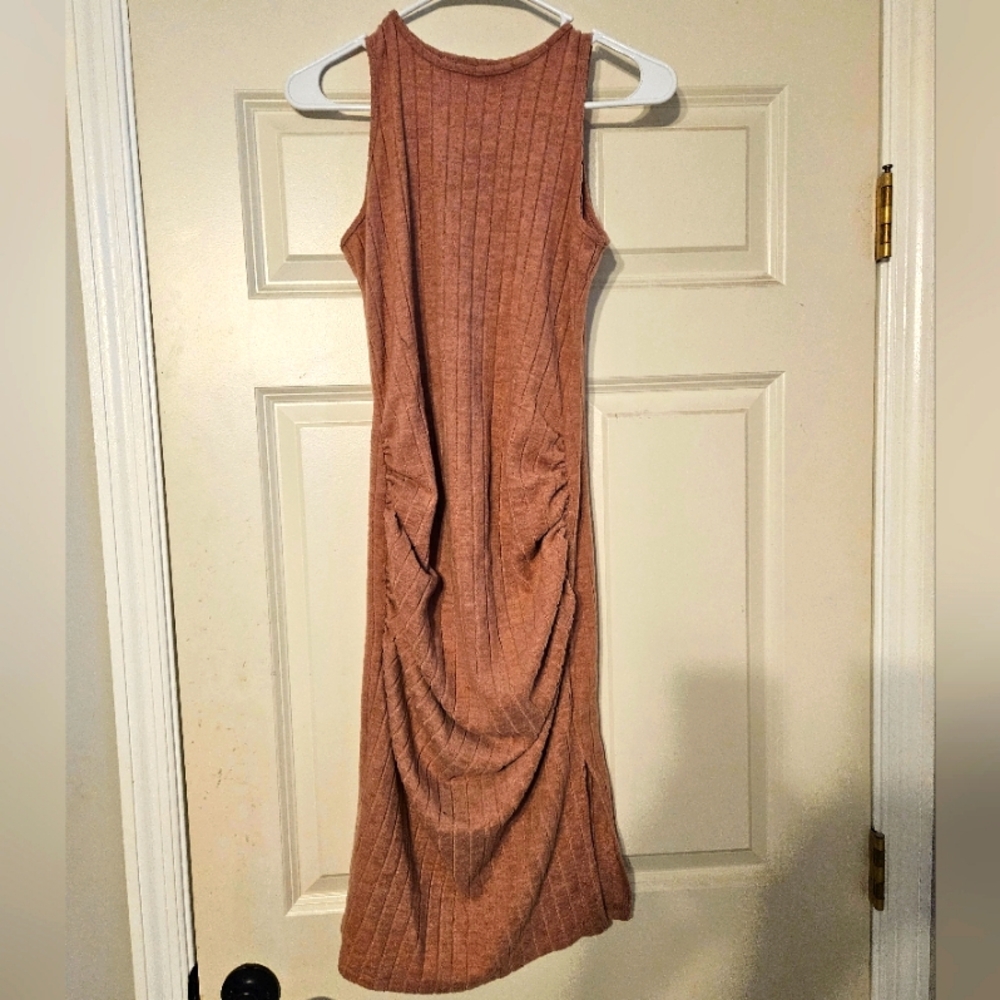 Ruched Midi Dress. Size M. Light pink/coral color